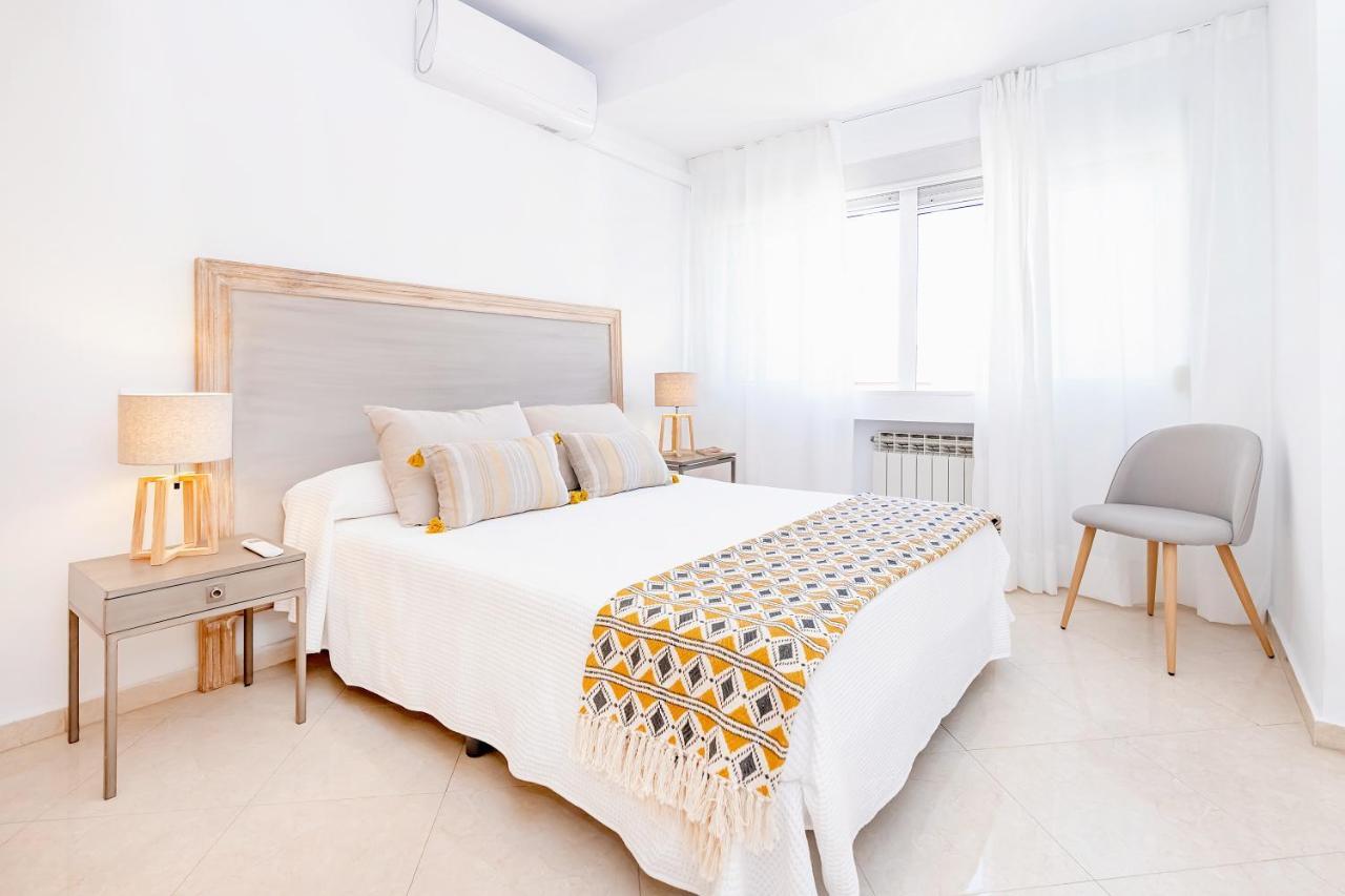 Apartamento BHost - Paseo de La Malagueta Málaga Exterior foto