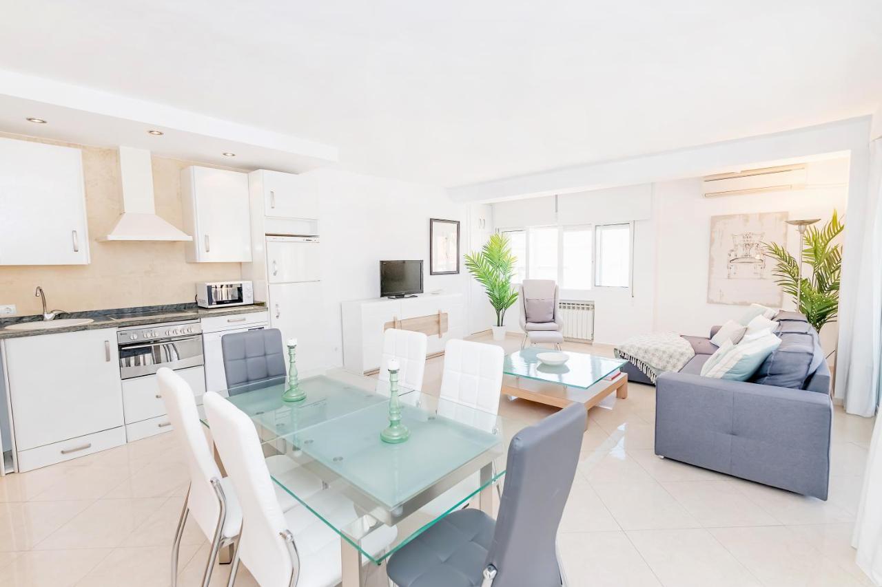 Apartamento BHost - Paseo de La Malagueta Málaga Exterior foto